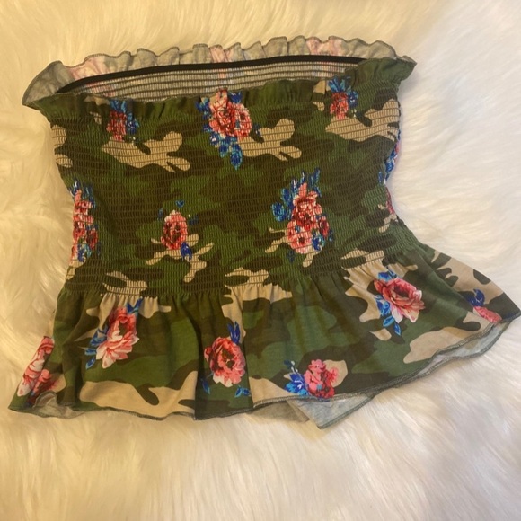 3 for $15 Cute peplum tube top🌼 - Picture 4 of 4